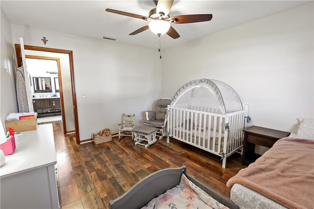 For Sale: $425,000 (3 beds, 2 baths, 1950 Square Feet)