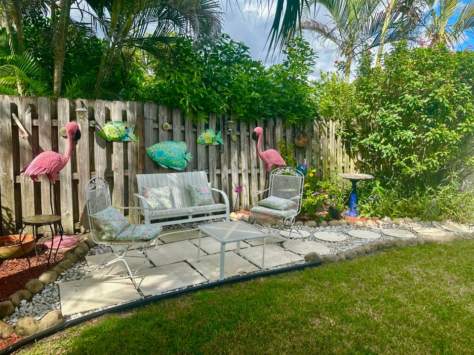 For Sale: $835,000 (4 beds, 2 baths, 1944 Square Feet)