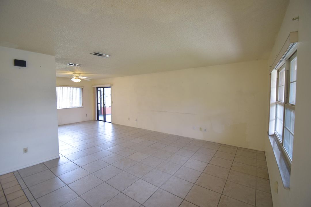 For Rent: $2,200 (3 beds, 2 baths, 1260 Square Feet)
