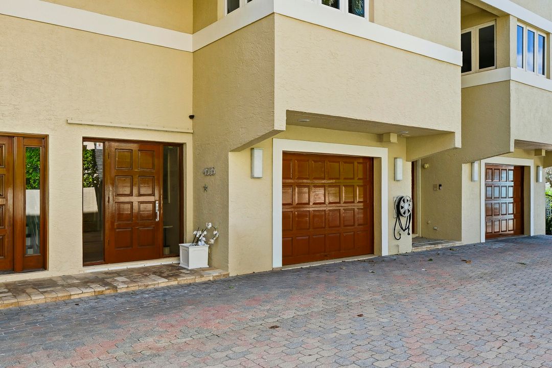 В аренду: $12,000 (3 спален, 3 ванн, 2536 Квадратных фут)