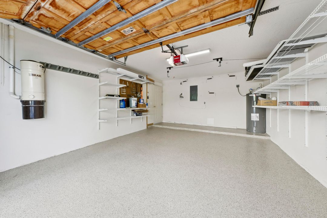 В аренду: $12,000 (3 спален, 3 ванн, 2536 Квадратных фут)