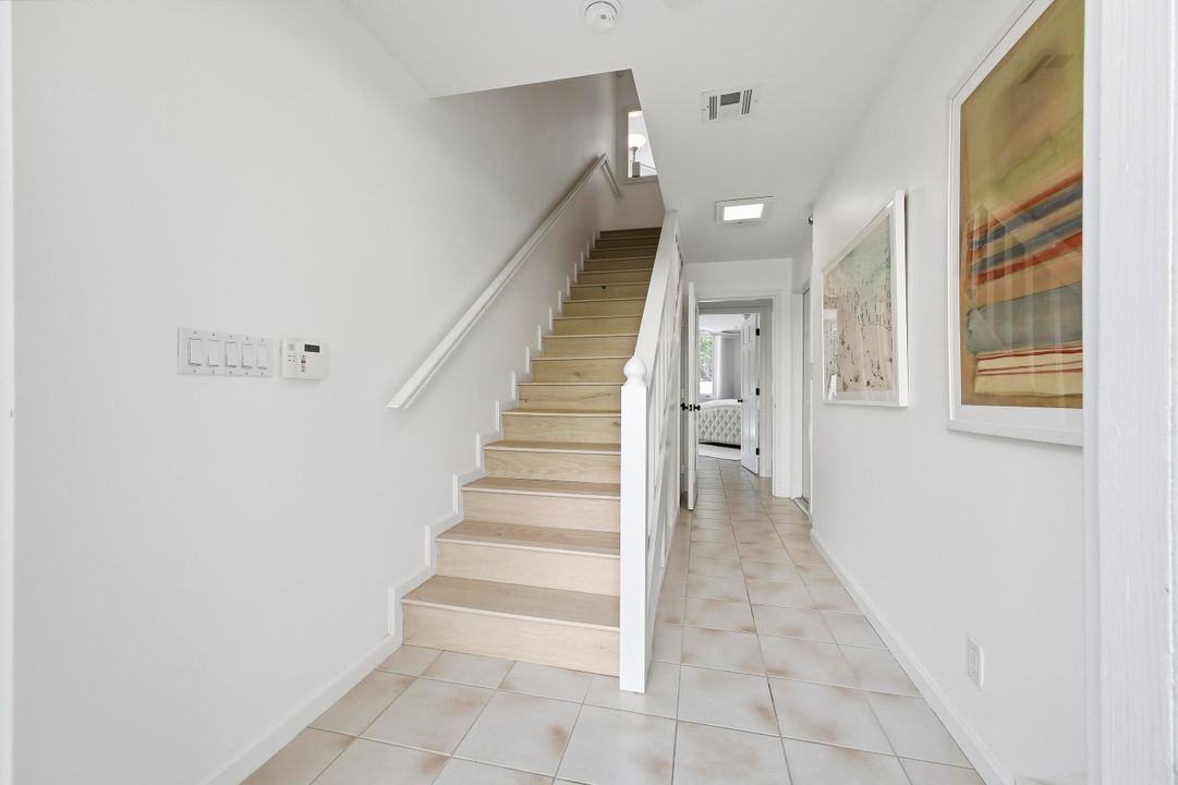 В аренду: $12,000 (3 спален, 3 ванн, 2536 Квадратных фут)