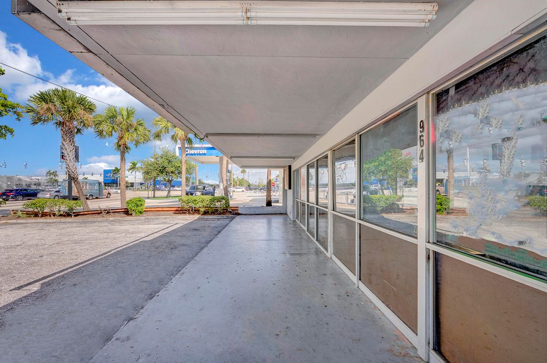 For Sale: $998,000 (0 beds, 0 baths, 2512 Square Feet)