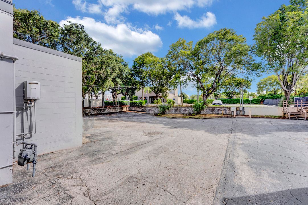 For Sale: $998,000 (0 beds, 0 baths, 2512 Square Feet)