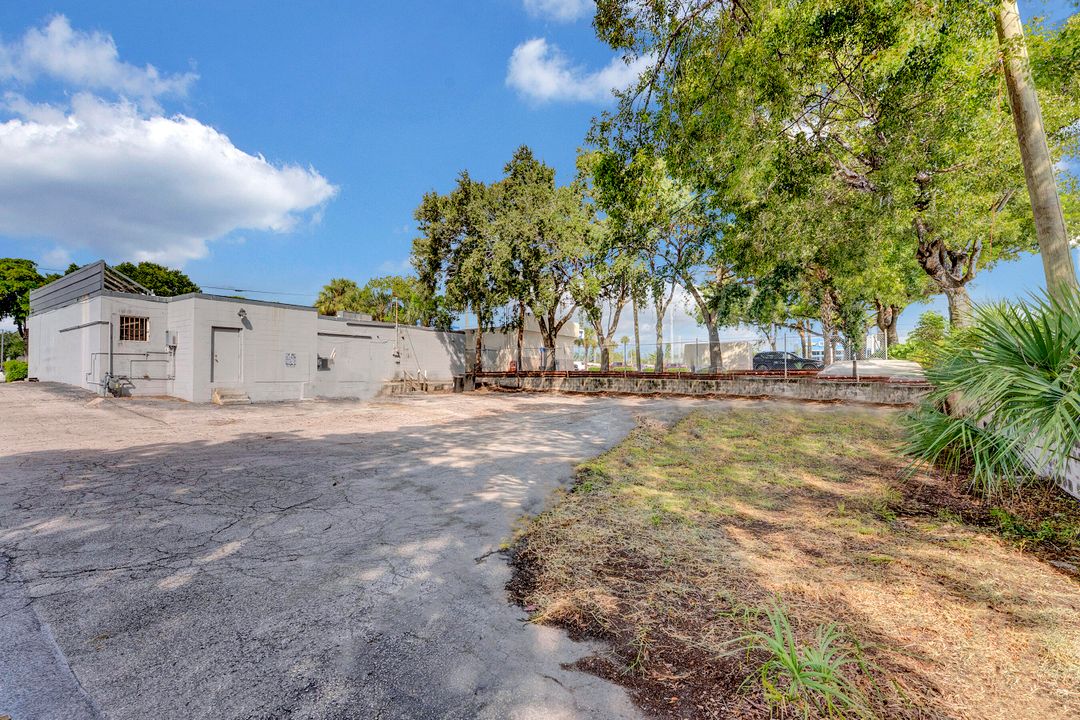 For Sale: $998,000 (0 beds, 0 baths, 2512 Square Feet)