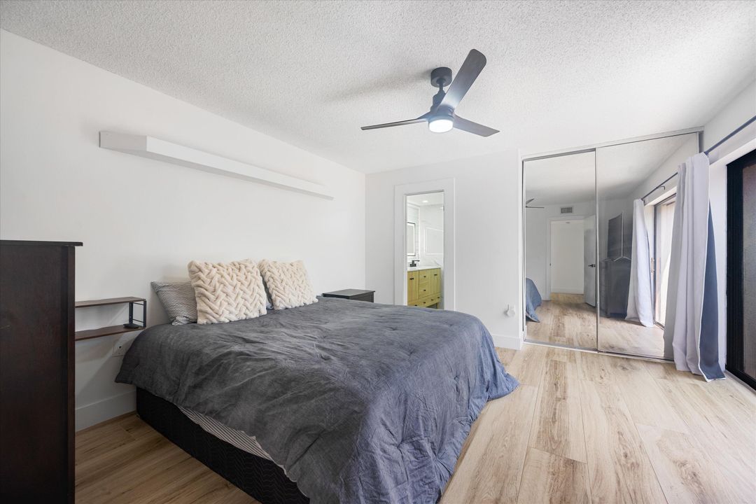 For Sale: $332,000 (2 beds, 2 baths, 1236 Square Feet)