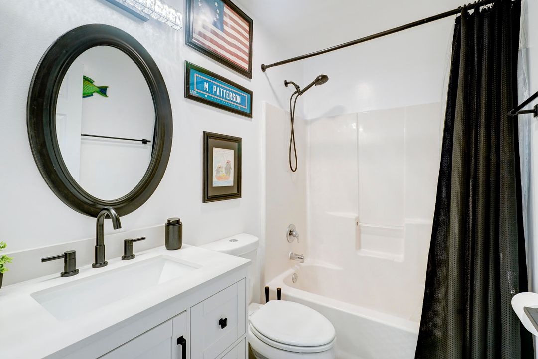 Active With Contract: $298,000 (3 beds, 2 baths, 1130 Square Feet)