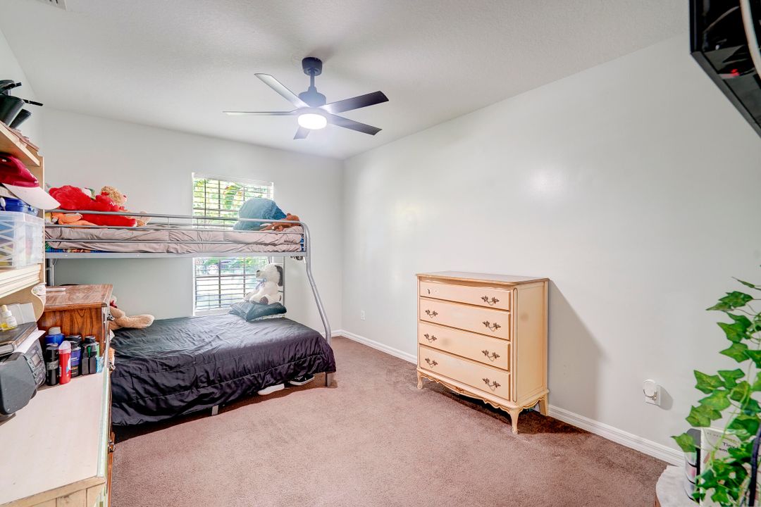 Active With Contract: $298,000 (3 beds, 2 baths, 1130 Square Feet)