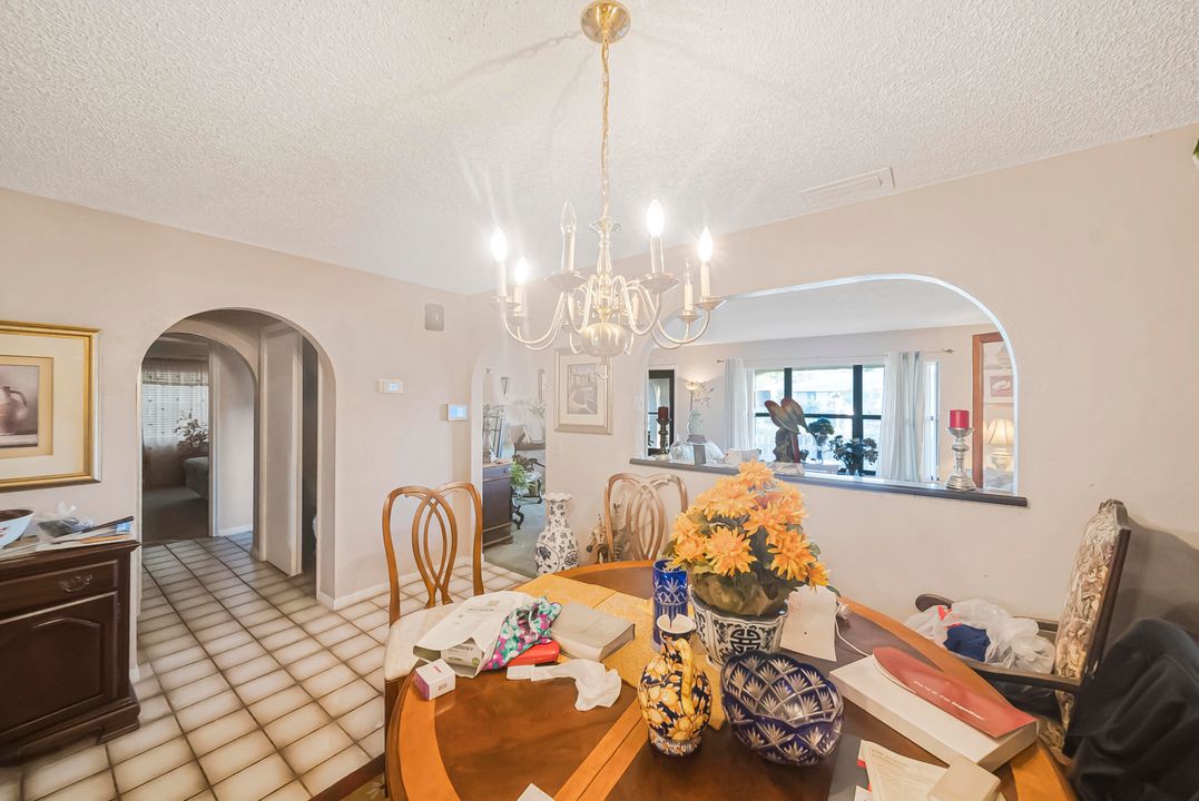 Active With Contract: $340,000 (3 beds, 2 baths, 1842 Square Feet)