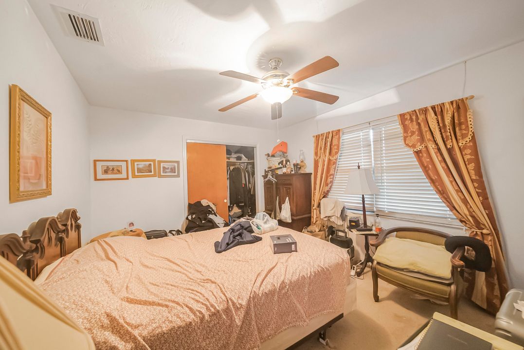 Active With Contract: $340,000 (3 beds, 2 baths, 1842 Square Feet)