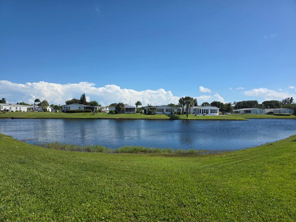 合同活跃: $238,000 (3 贝兹, 2 浴室, 1392 平方英尺)