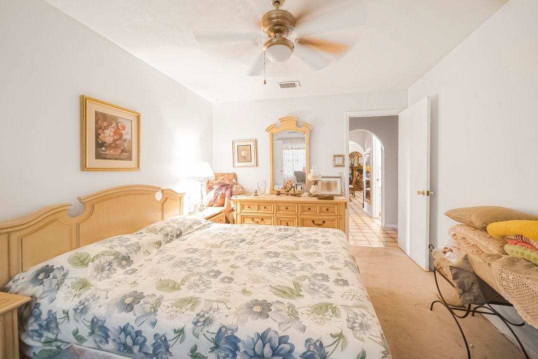 Active With Contract: $340,000 (3 beds, 2 baths, 1842 Square Feet)