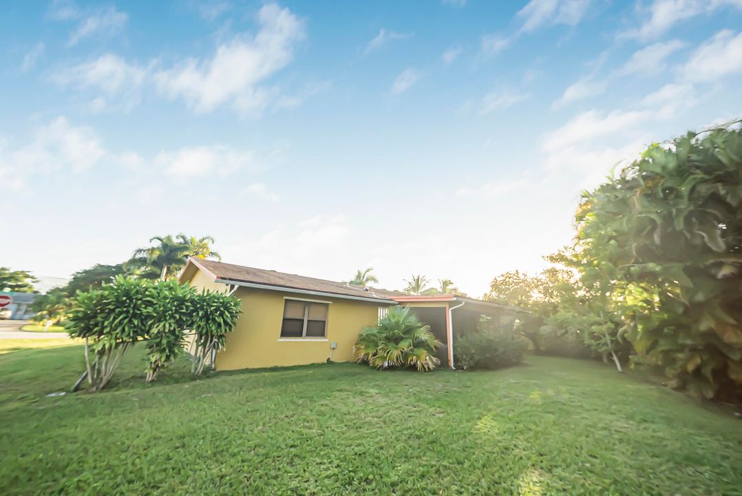 Active With Contract: $340,000 (3 beds, 2 baths, 1842 Square Feet)