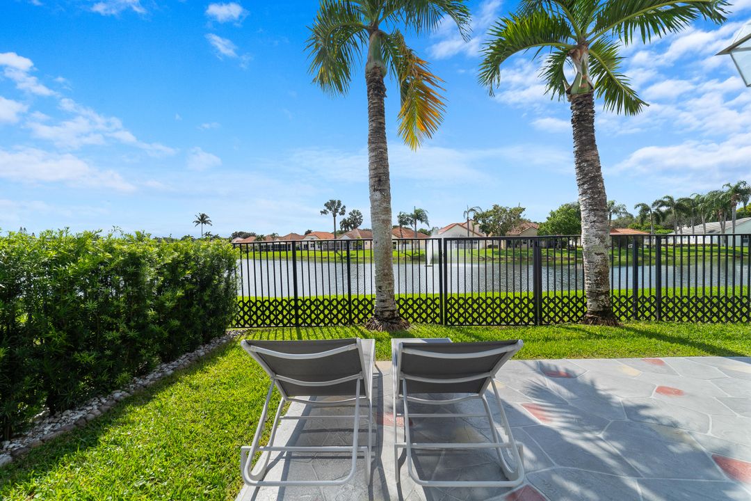 合同活跃: $699,000 (3 贝兹, 2 浴室, 1637 平方英尺)