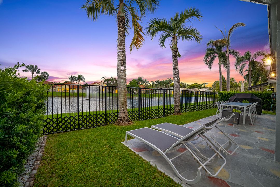 合同活跃: $699,000 (3 贝兹, 2 浴室, 1637 平方英尺)