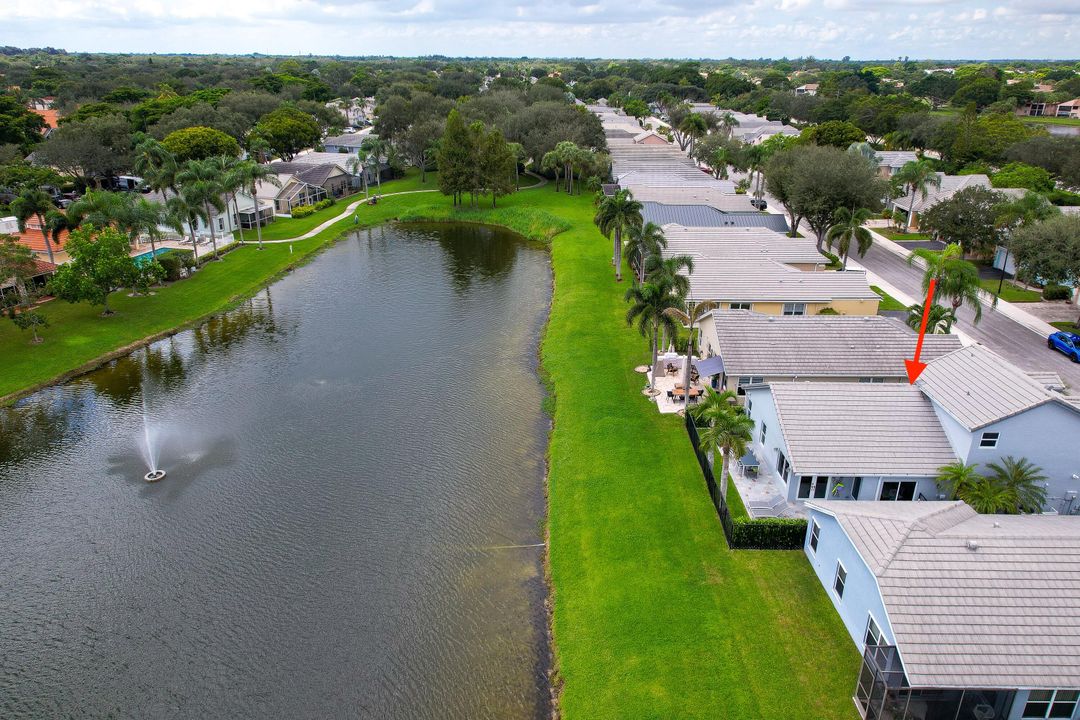 合同活跃: $699,000 (3 贝兹, 2 浴室, 1637 平方英尺)