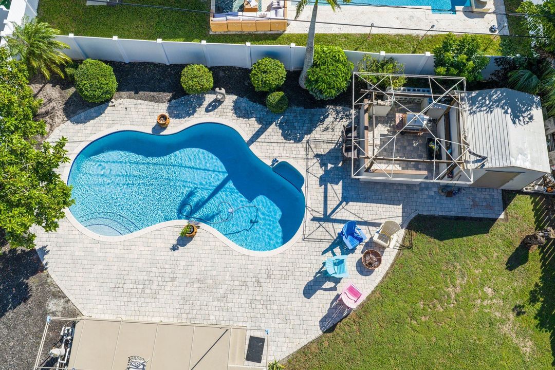 For Sale: $1,100,000 (4 beds, 3 baths, 2240 Square Feet)