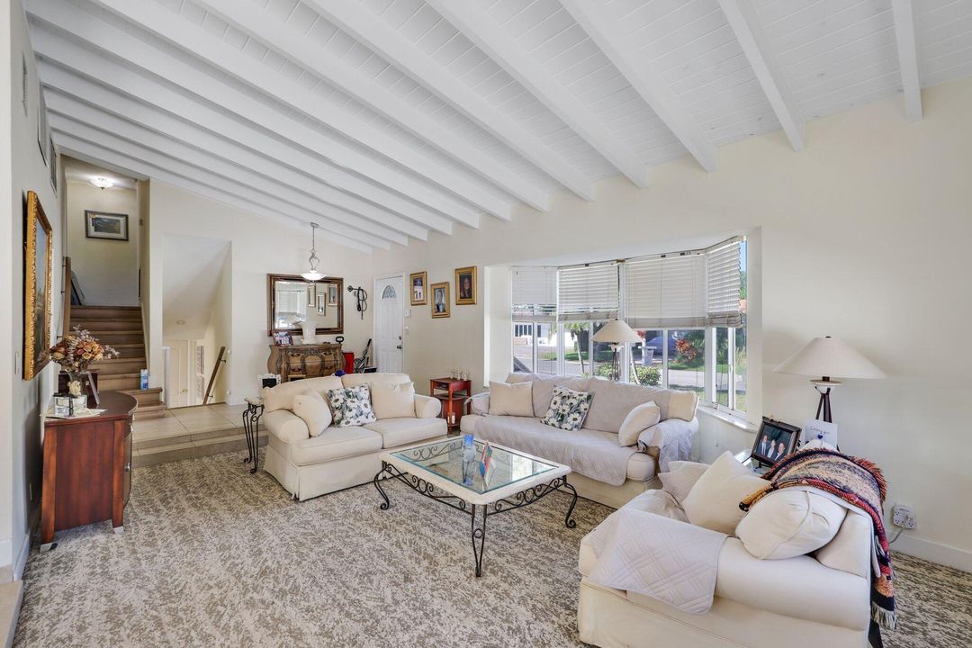 For Sale: $1,100,000 (4 beds, 3 baths, 2240 Square Feet)