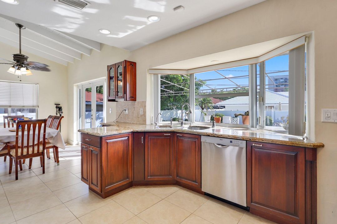 For Sale: $1,100,000 (4 beds, 3 baths, 2240 Square Feet)