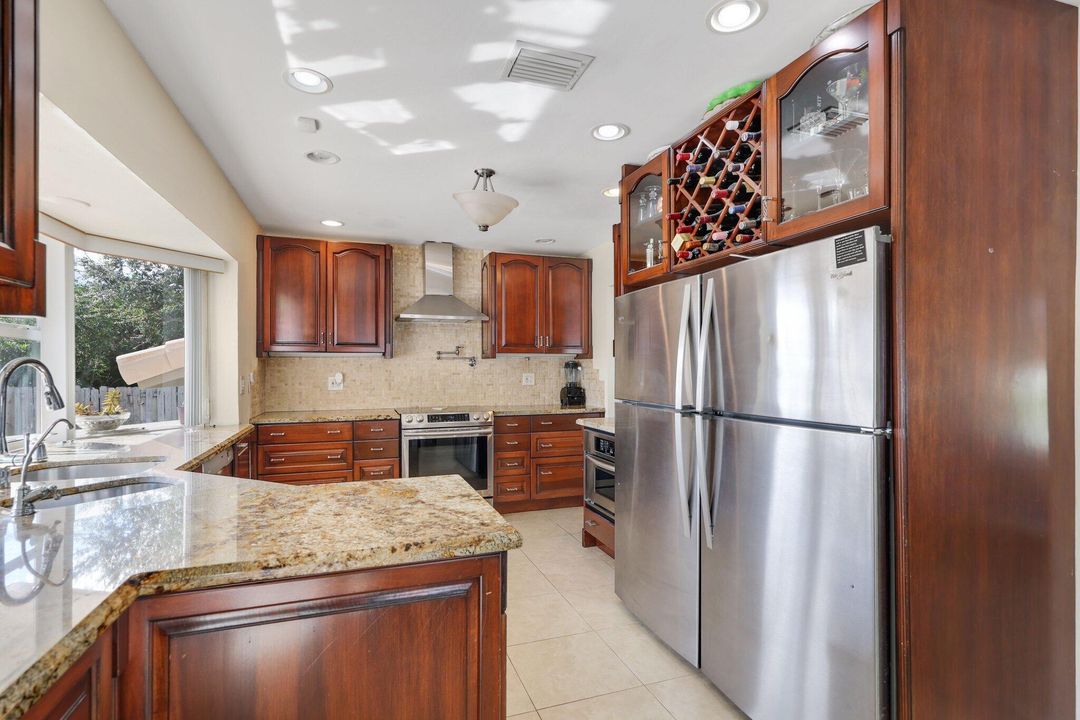 For Sale: $1,100,000 (4 beds, 3 baths, 2240 Square Feet)