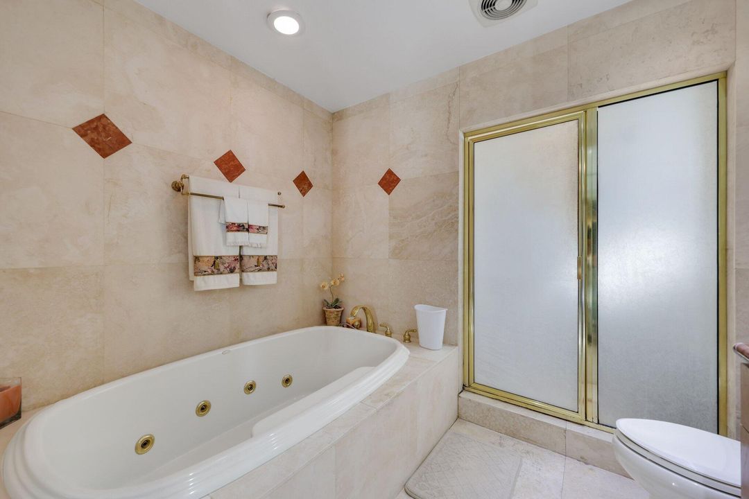 For Sale: $1,100,000 (4 beds, 3 baths, 2240 Square Feet)