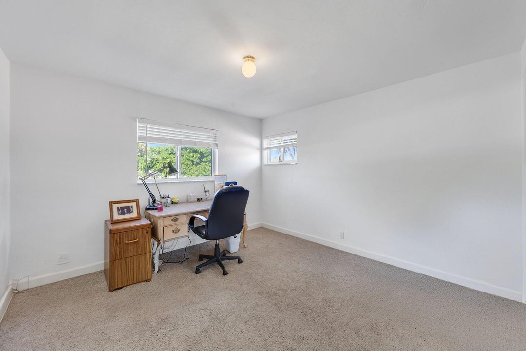 For Sale: $1,100,000 (4 beds, 3 baths, 2240 Square Feet)