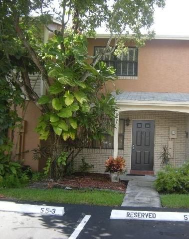 Recently Rented: $2,445 (2 beds, 1 baths, 1008 Square Feet)