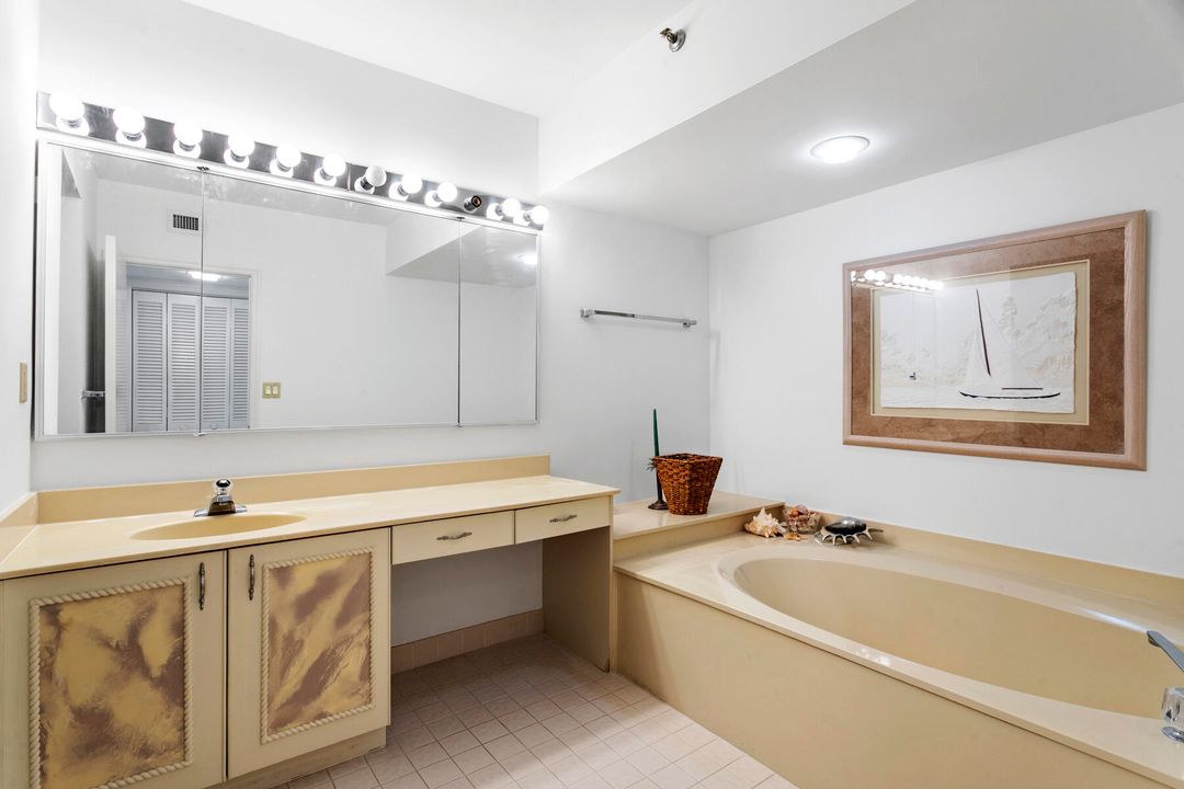 For Sale: $795,000 (3 beds, 3 baths, 2024 Square Feet)