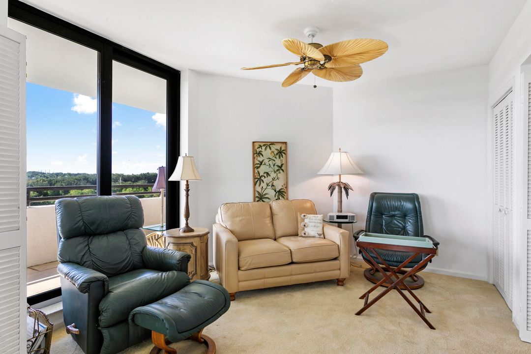 For Sale: $795,000 (3 beds, 3 baths, 2024 Square Feet)