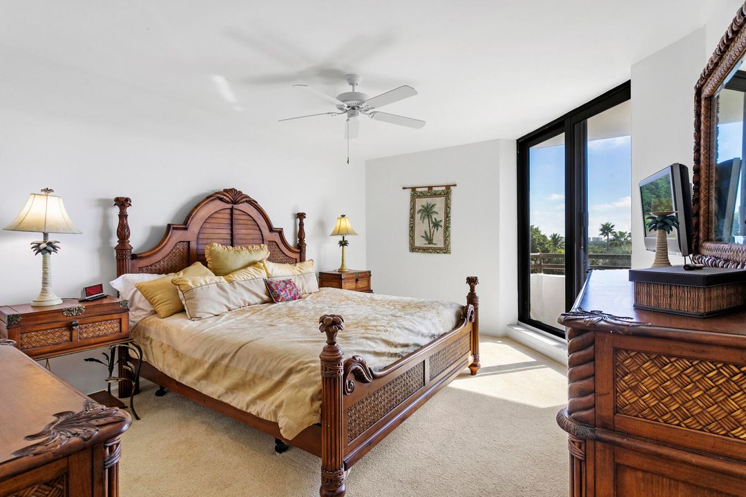 For Sale: $795,000 (3 beds, 3 baths, 2024 Square Feet)