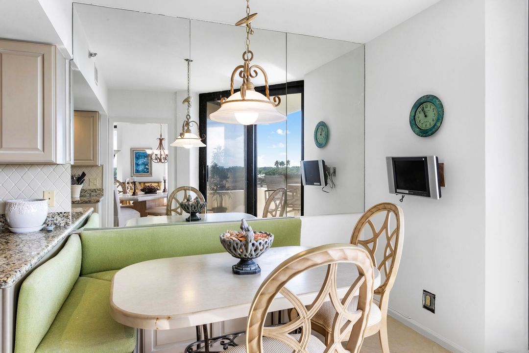 For Sale: $795,000 (3 beds, 3 baths, 2024 Square Feet)