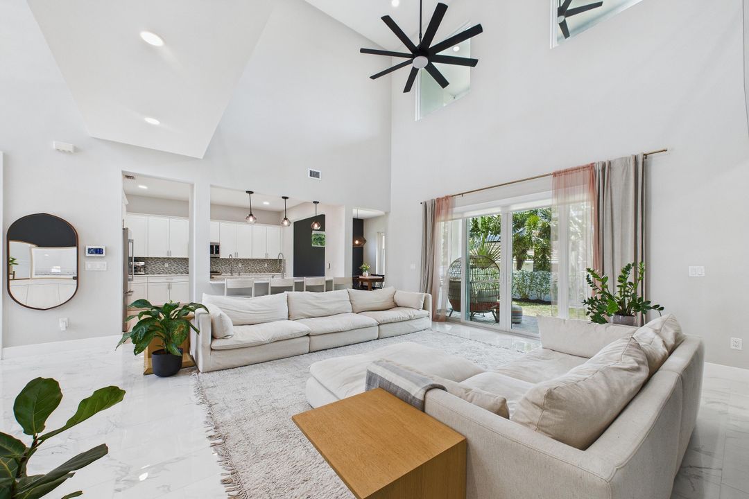 待售: $1,500,000 (7 贝兹, 3 浴室, 4593 平方英尺)