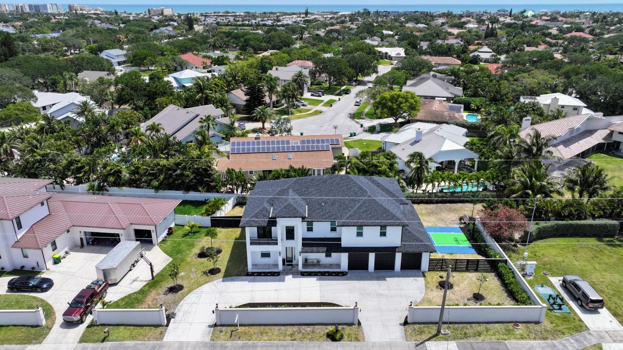 待售: $1,500,000 (7 贝兹, 3 浴室, 4593 平方英尺)