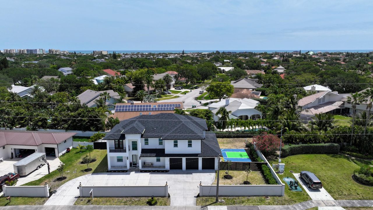 待售: $1,500,000 (7 贝兹, 3 浴室, 4593 平方英尺)