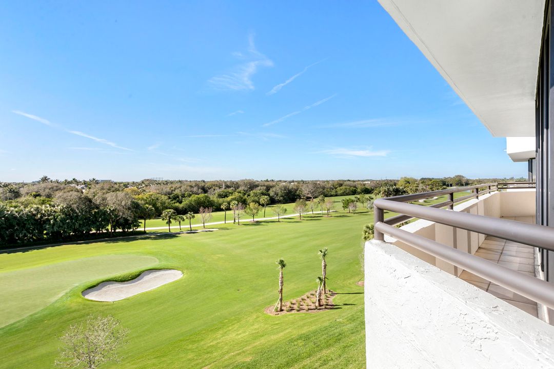 For Sale: $795,000 (3 beds, 3 baths, 2024 Square Feet)