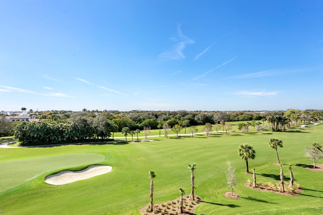 For Sale: $795,000 (3 beds, 3 baths, 2024 Square Feet)