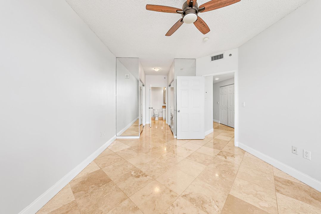 For Sale: $475,000 (2 beds, 2 baths, 1112 Square Feet)