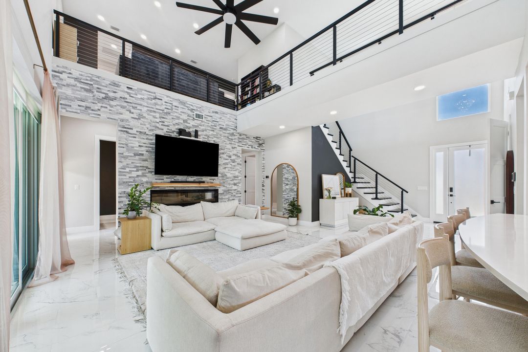 待售: $1,500,000 (7 贝兹, 3 浴室, 4593 平方英尺)