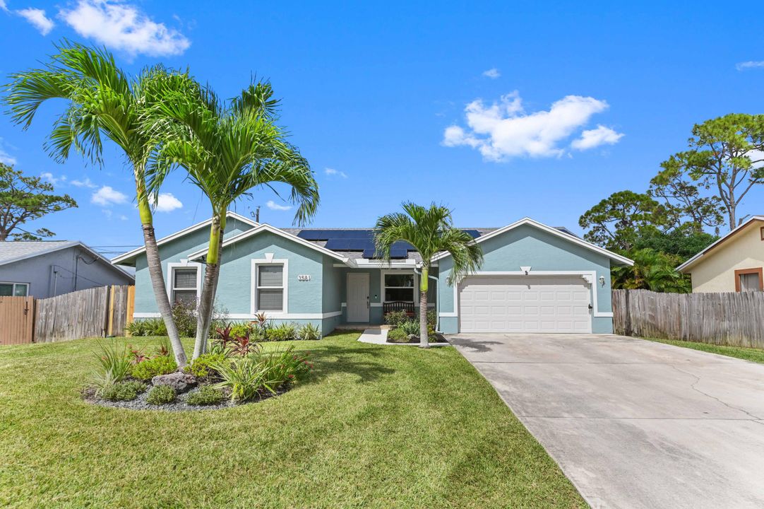 Active With Contract: $3,300 (3 beds, 2 baths, 1811 Square Feet)