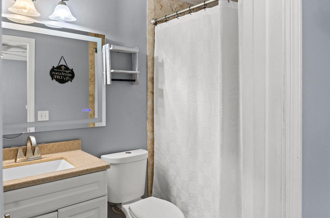 For Rent: $3,000 (3 beds, 2 baths, 1684 Square Feet)