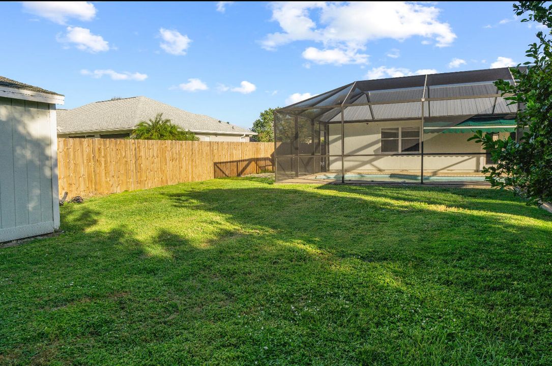 For Rent: $3,000 (3 beds, 2 baths, 1684 Square Feet)