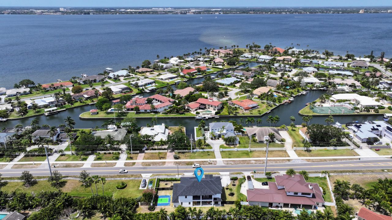 待售: $1,500,000 (7 贝兹, 3 浴室, 4593 平方英尺)