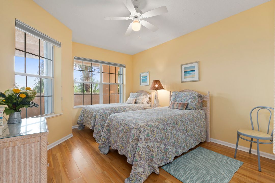 For Sale: $629,900 (2 beds, 2 baths, 1204 Square Feet)