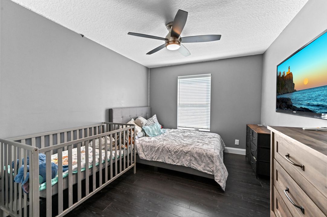 Active With Contract: $3,300 (3 beds, 2 baths, 1811 Square Feet)