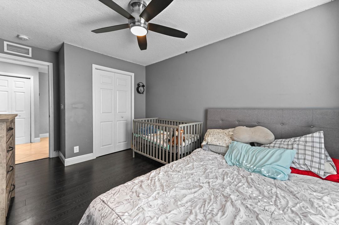 Active With Contract: $3,300 (3 beds, 2 baths, 1811 Square Feet)
