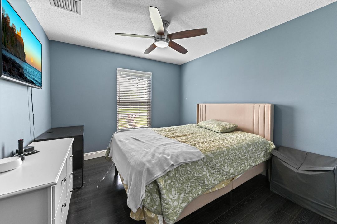 Active With Contract: $3,300 (3 beds, 2 baths, 1811 Square Feet)