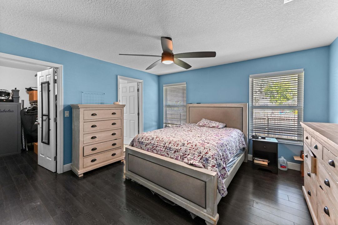 Active With Contract: $3,300 (3 beds, 2 baths, 1811 Square Feet)