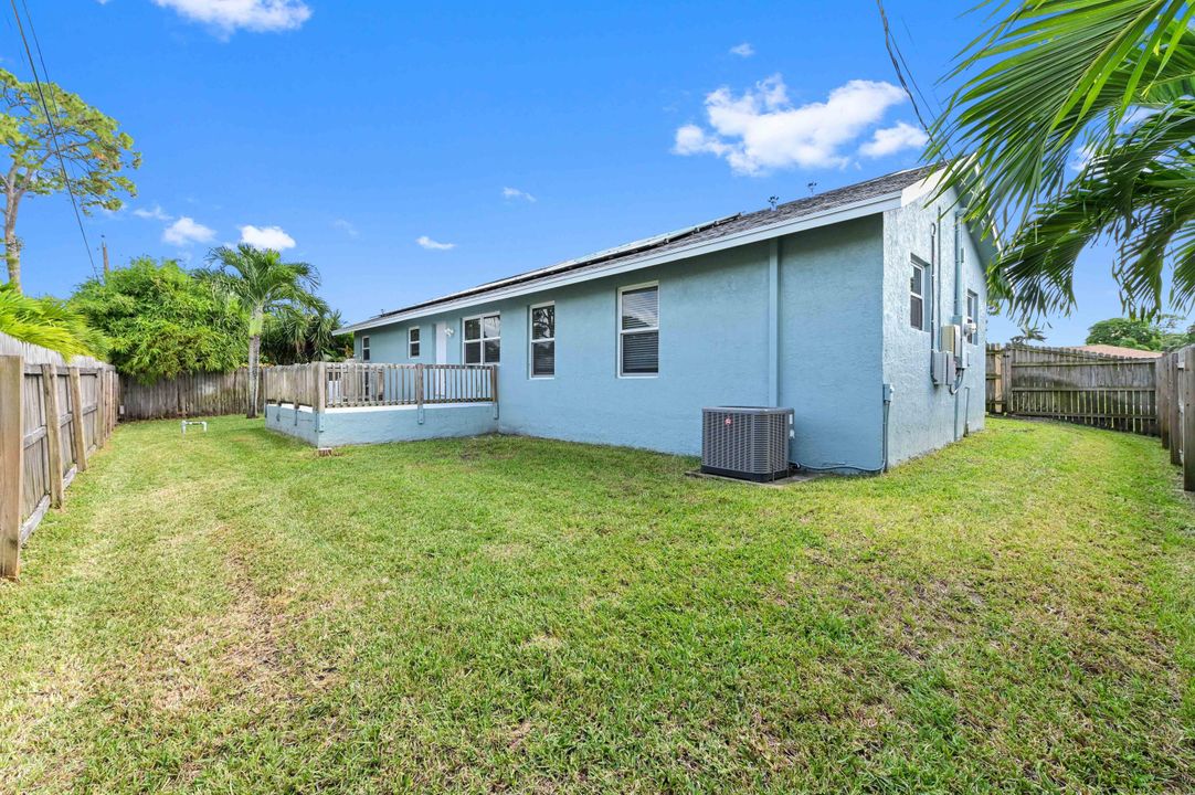 Active With Contract: $3,300 (3 beds, 2 baths, 1811 Square Feet)