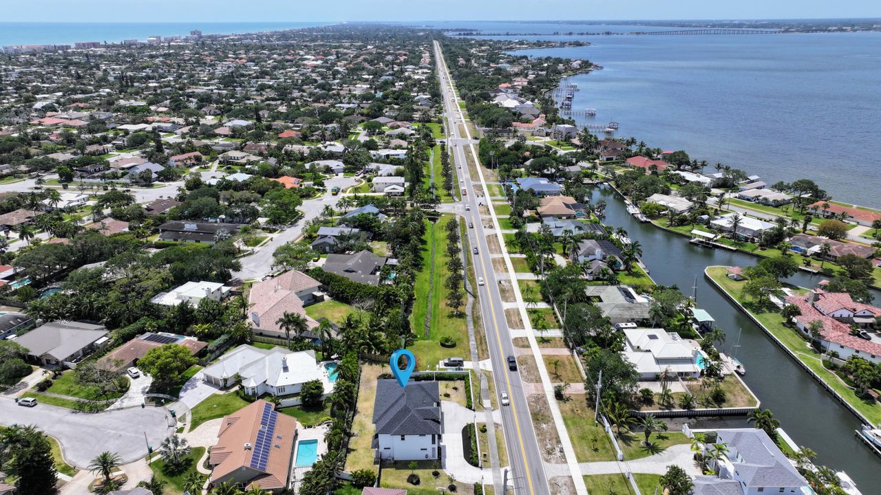 待售: $1,500,000 (7 贝兹, 3 浴室, 4593 平方英尺)