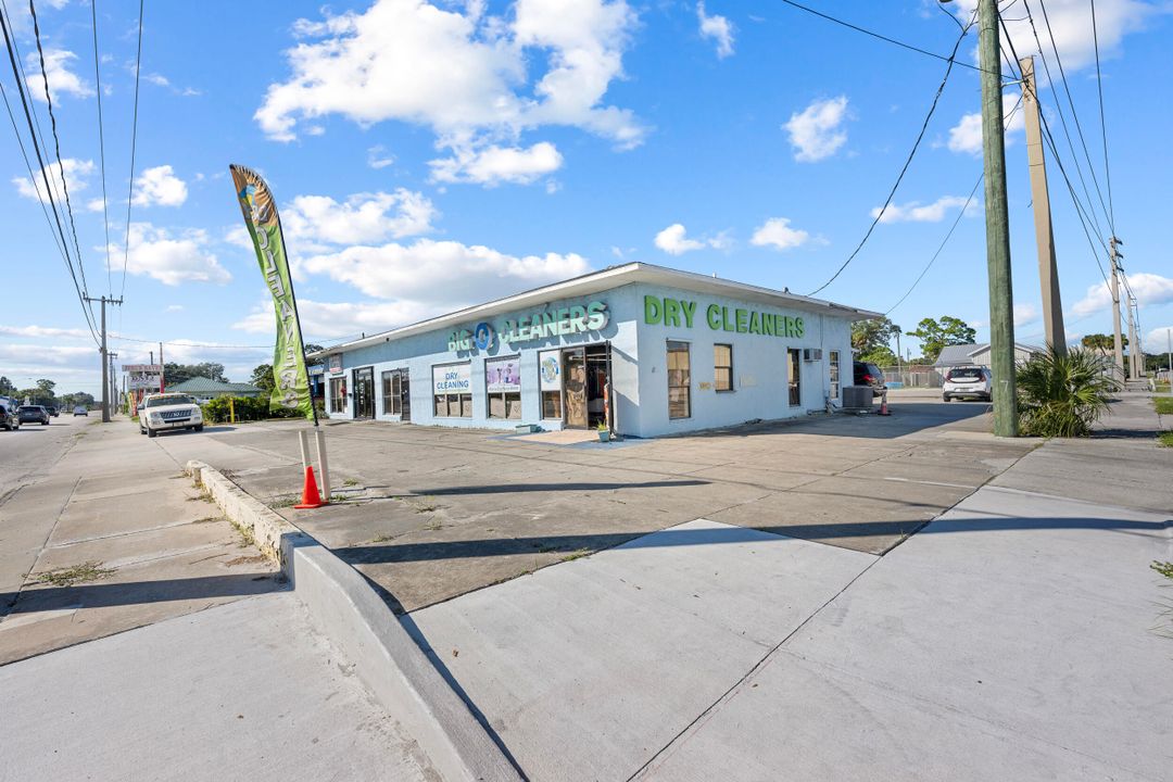 待售: $1,400,000 (0 贝兹, 0 浴室, 3880 平方英尺)